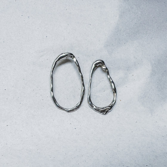 Medium lava hoops